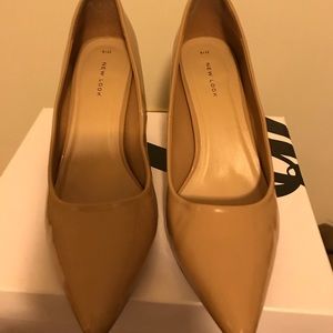 SOLD!! Tan Patent Leather Heel